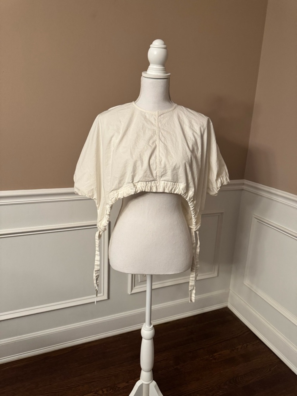 Zara Cream Cropped Short Sleeve Tie-Front Top